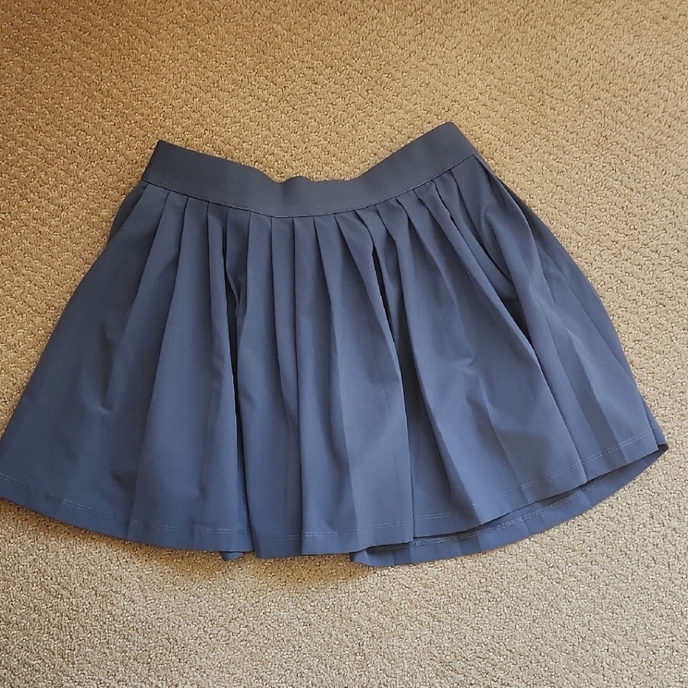 Athleta Girl Gray Pleated Skort
